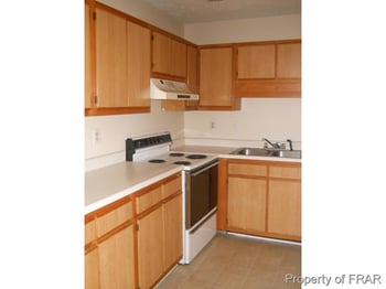 1772 Roberta Ct, Fayetteville, NC 28304