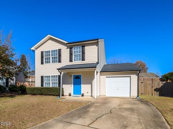 1773 Whitbrook Ct, Fuquay Varina, NC 27526