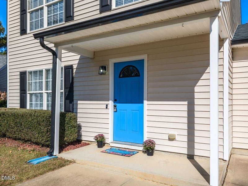 1773 Whitbrook Ct, Fuquay Varina, NC 27526