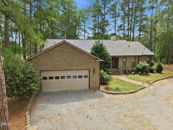 177c Traceway N, Sanford, NC 27332