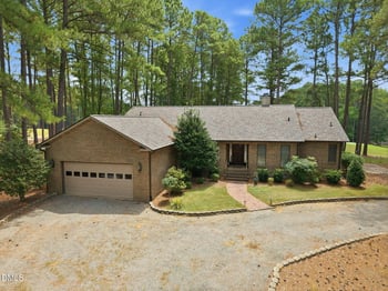 177c Traceway N, Sanford, NC 27332