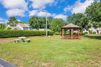 178 Aloha Dr, Fayetteville, NC 28311