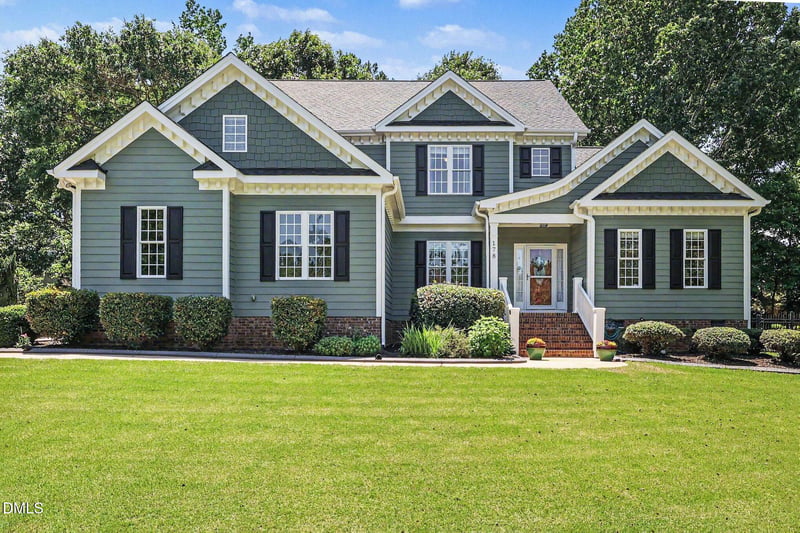178 Caledonia Ln, Clayton, NC 27520