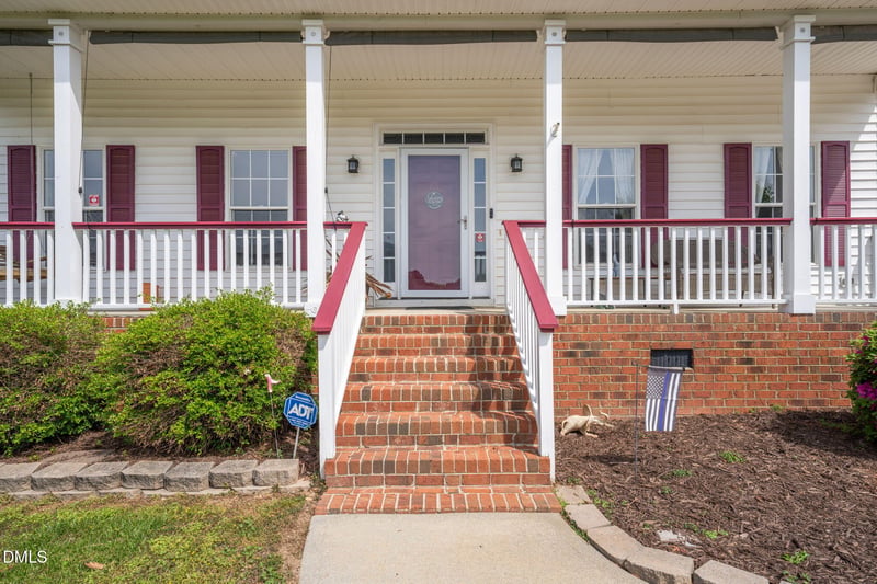 178 Glendale Dr, Youngsville, NC 27596