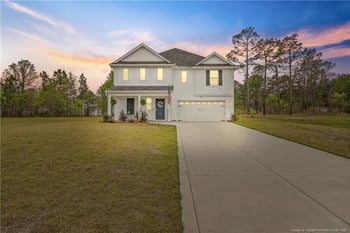 178 Hedge Hunter Ct, Raeford, NC 28376