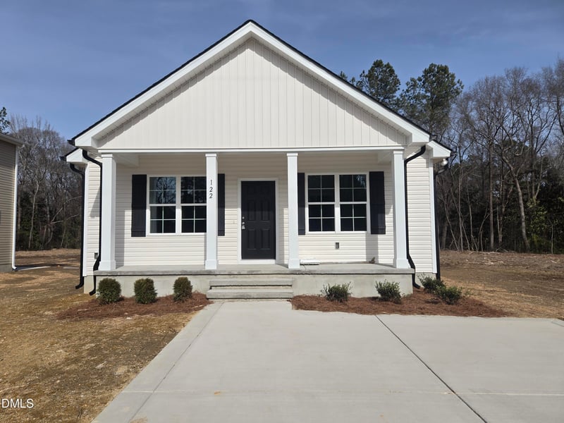 178 Jenkins St, Dunn, NC 28334