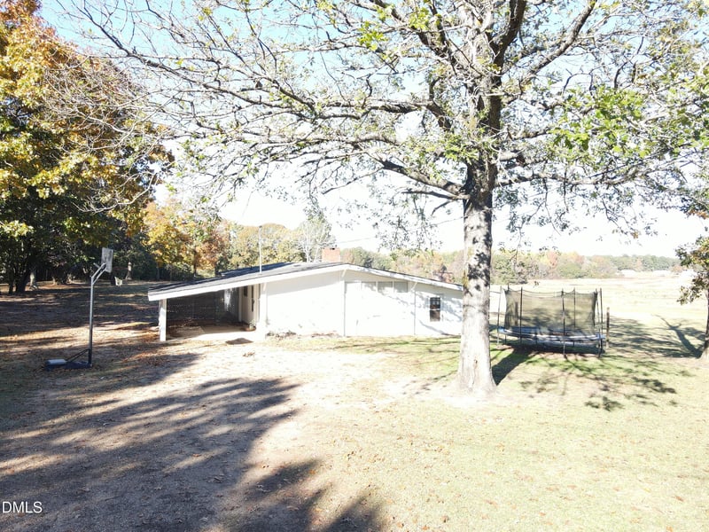 178 Mcgee Barefoot Ln, Coats, NC 27521