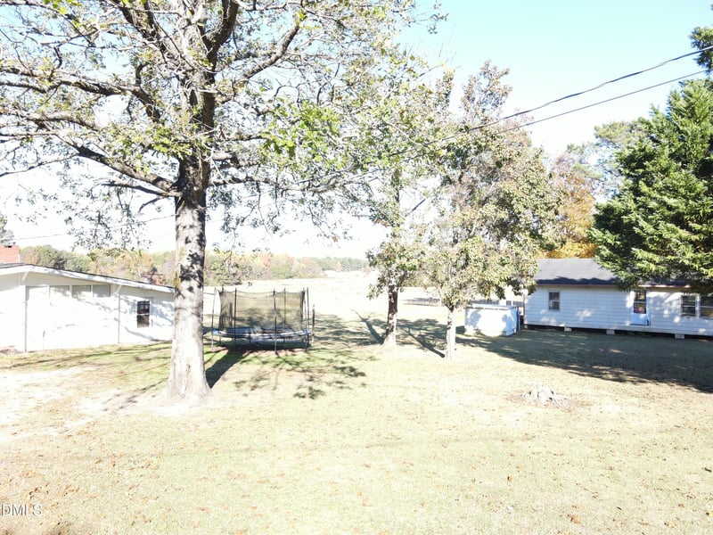 178 Mcgee Barefoot Ln, Coats, NC 27521