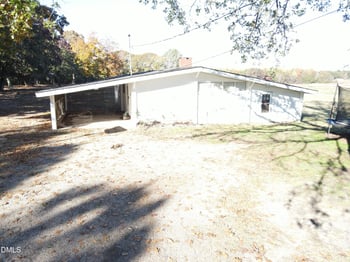 178 Mcgee Barefoot Ln, Coats, NC 27521