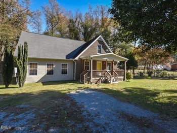 178 Paceville Rd, Selma, NC 27576