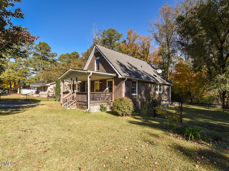 178 Paceville Rd, Selma, NC 27576