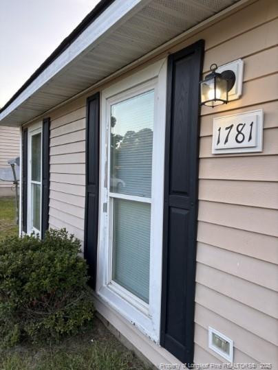 1781 Roberta Ct, Fayetteville, NC 28304