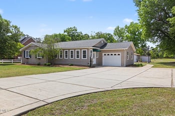 1782 Chicora Rd, Dunn, NC 28334