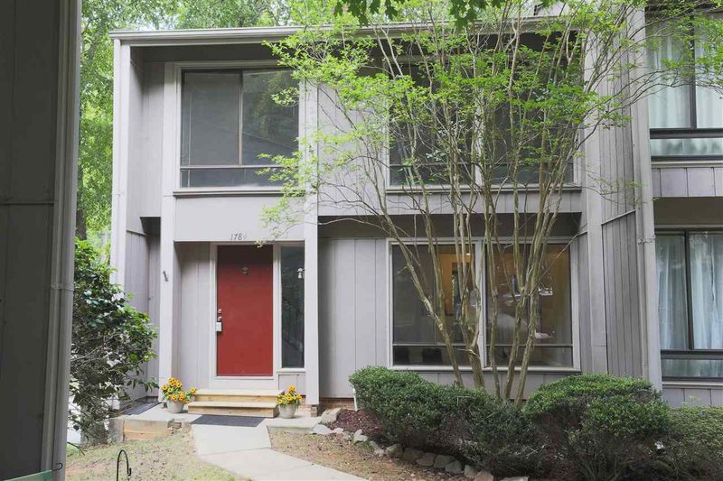 1784 Quail Ridge Rd, Raleigh, NC 27609