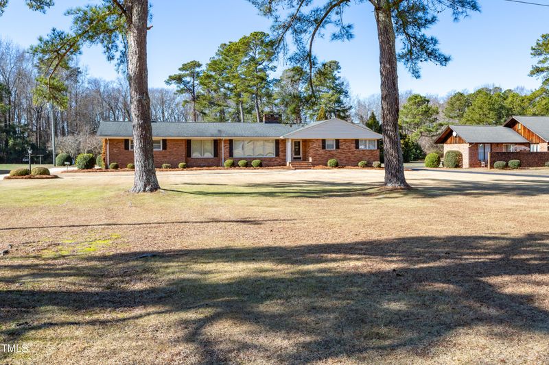 1787 Nc 50 Hw N, Benson, NC 27504
