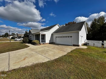 179 Camden Dr, Angier, NC 27501