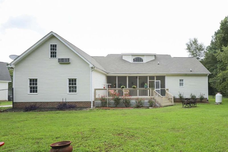 179 D Ango Cir, Angier, NC 27546