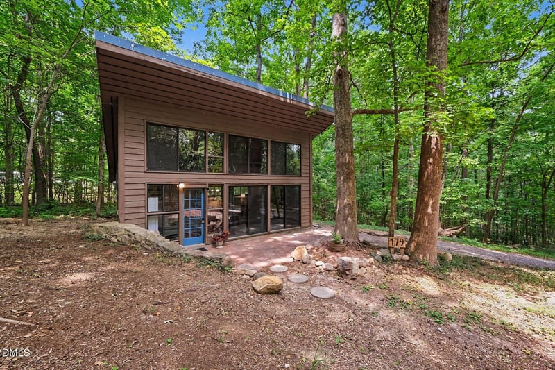 179 Hickory Pond Rd, Chapel Hill, NC 27517