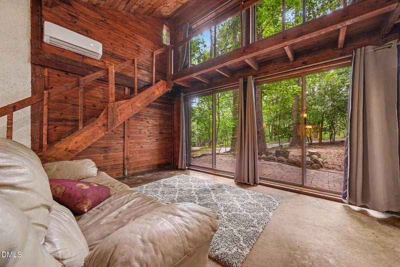 179 Hickory Pond Rd, Chapel Hill, NC 27517