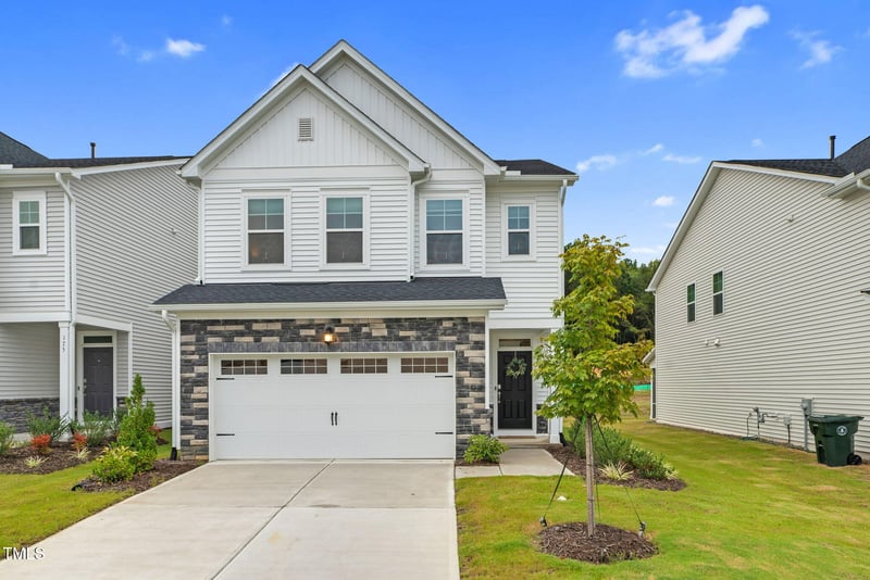 179 Sea Cave Ln, Raleigh, NC 27610