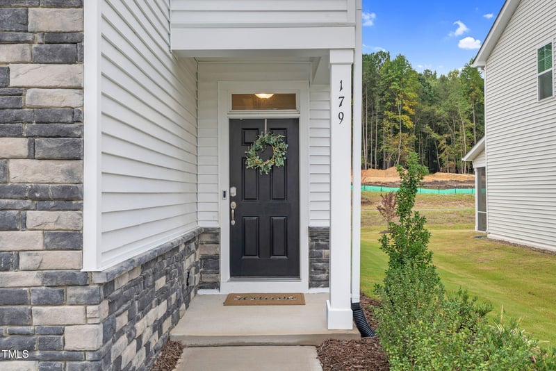 179 Sea Cave Ln, Raleigh, NC 27610