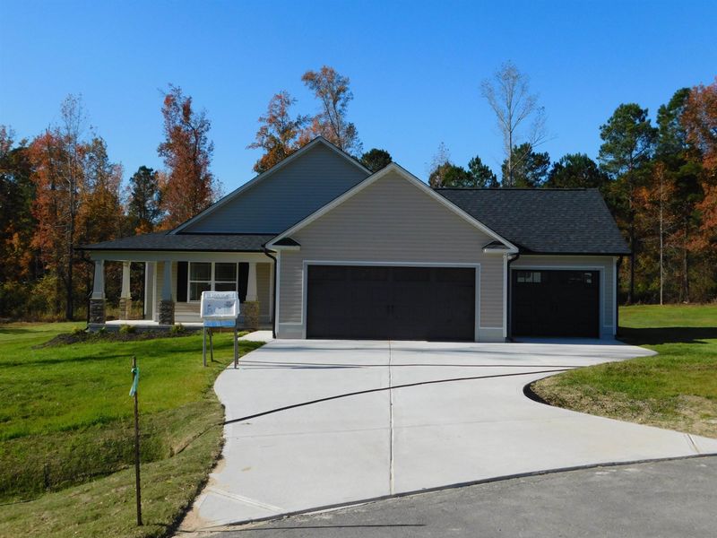 179 Voyage Cir, Smithfield, NC 27577