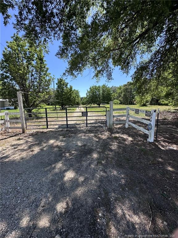 179 Woods Edge Ln, Erwin, NC 28339