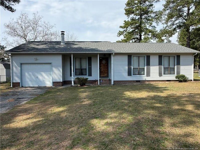 1794 Michelle Ct, Fayetteville, NC 28304