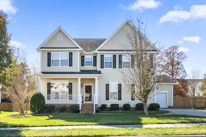 1795 Ravenwing Dr, Fuquay Varina, NC 27526