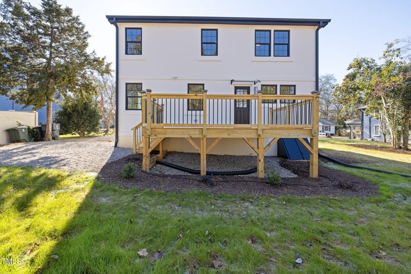 18 W Academy St, Wendell, NC 27591