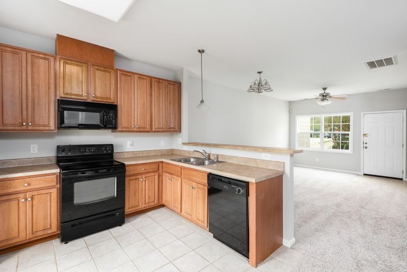 18 Beechleaf Ct, Clayton, NC 27520