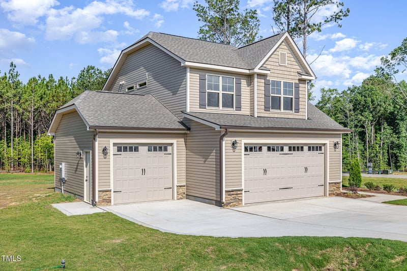 18 Bonnybrook Ct, Selma, NC 27576