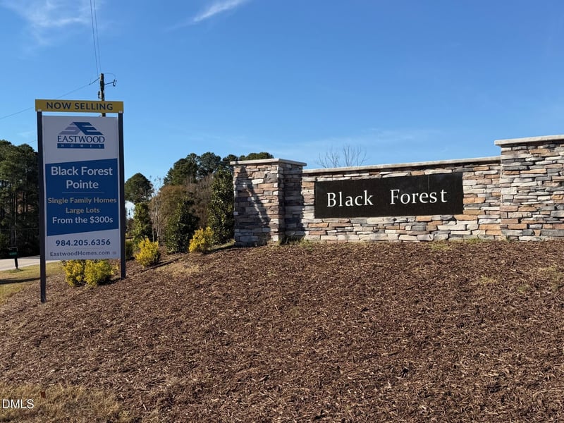 18 Cedar Run Ct #11, Benson, NC 27504