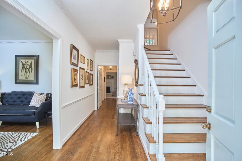 18 Clearwater Dr, Durham, NC 27707