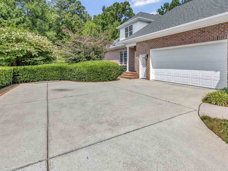18 Crooked Creek Ln, Durham, NC 27713