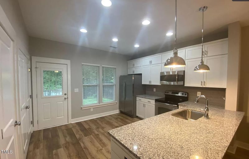 18 Danbury Ct, Pittsboro, NC 27312