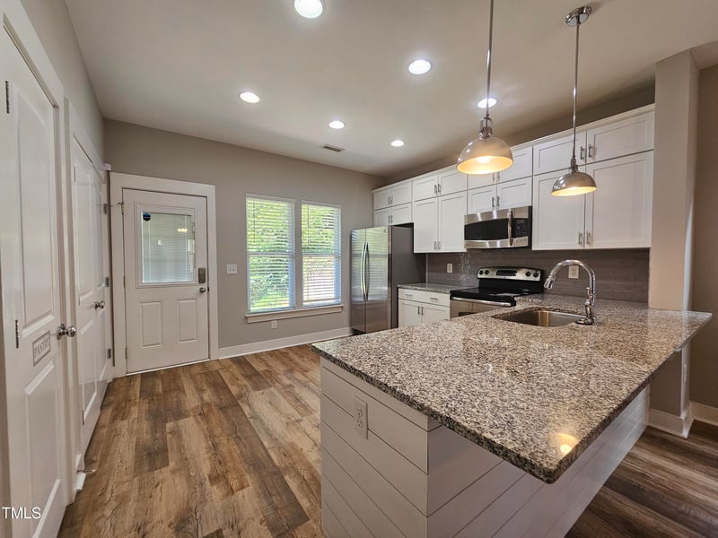 18 Danbury Ct, Pittsboro, NC 27312