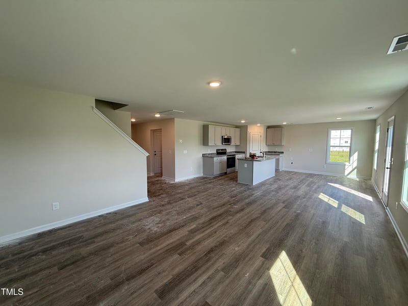 18 Emily Gardens Dr, Selma, NC 27576