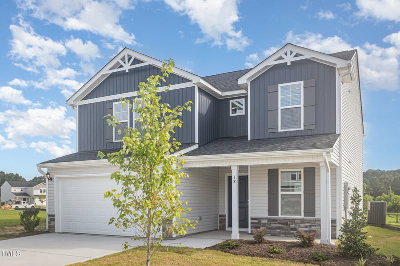 18 Emily Gardens Dr, Selma, NC 27576