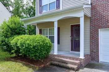 18 Gwendolyn Cir, Durham, NC 27703