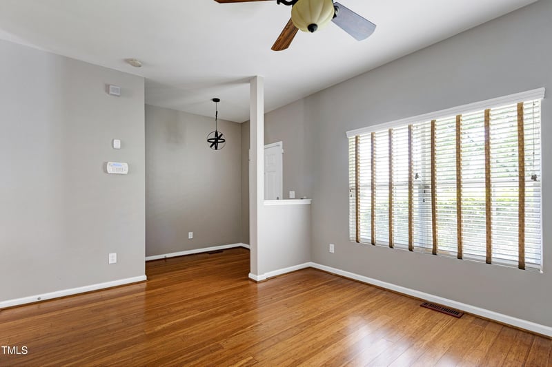 18 Gwendolyn Cir, Durham, NC 27703