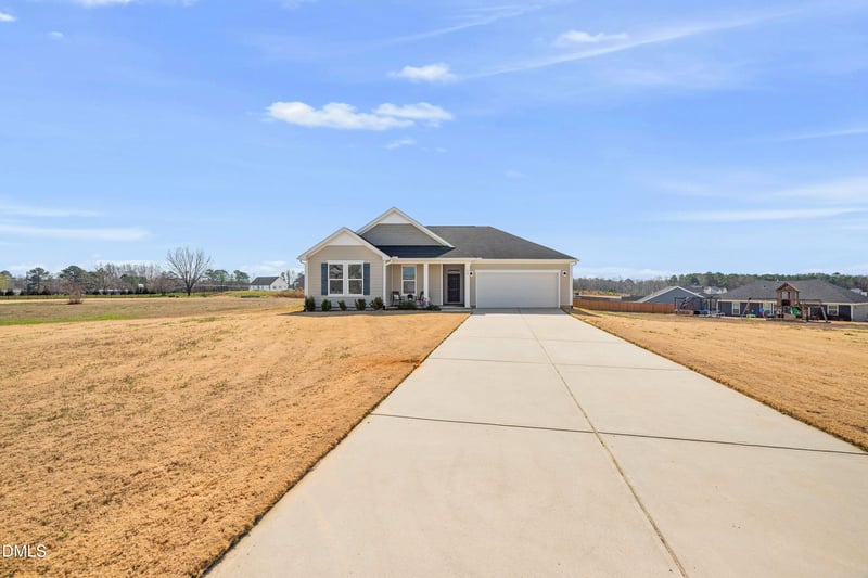 18 Harlow Ct, Fuquay Varina, NC 27526