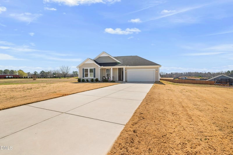 18 Harlow Ct, Fuquay Varina, NC 27526