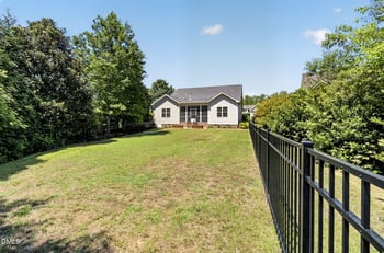 18 Heathgreen Dr, Clayton, NC 27527