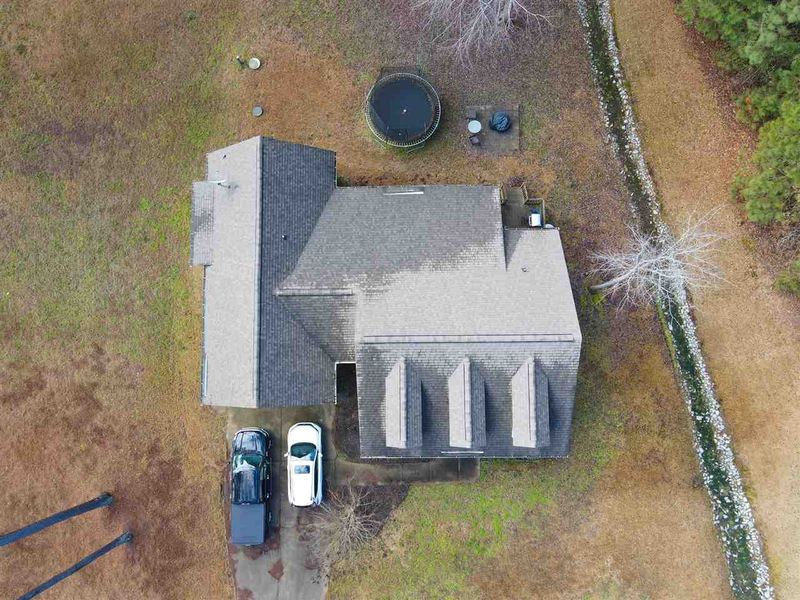 18 Hickory Nut Dr, Smithfield, NC 27577