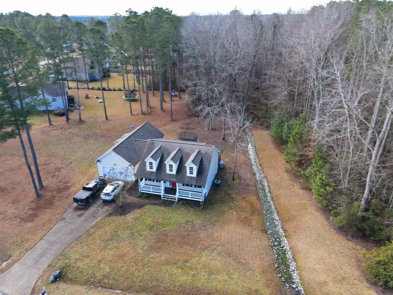 18 Hickory Nut Dr, Smithfield, NC 27577