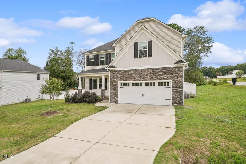 18 Hiddenbrook Ct, Angier, NC 27501