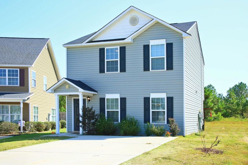 18 Kimberly Ct, Lillington, NC 27546