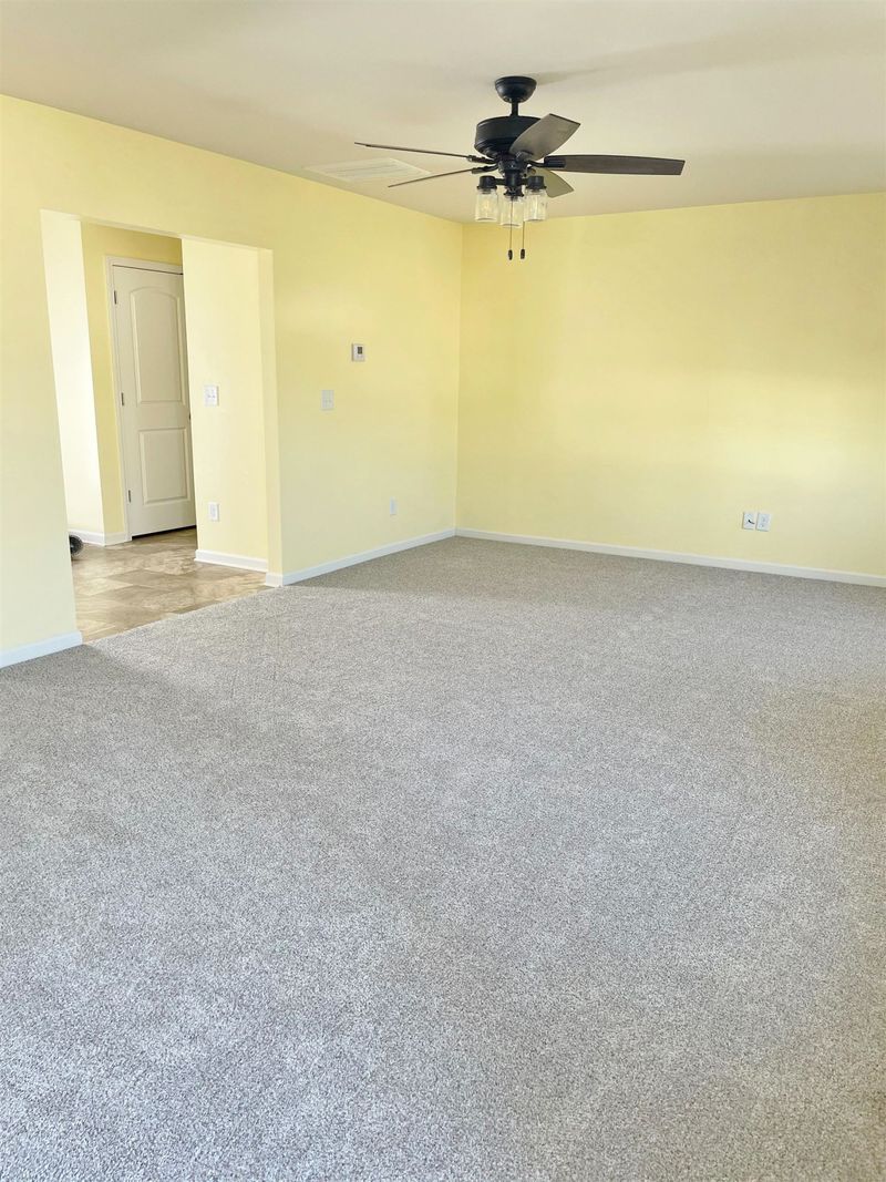 18 Kimberly Ct, Lillington, NC 27546