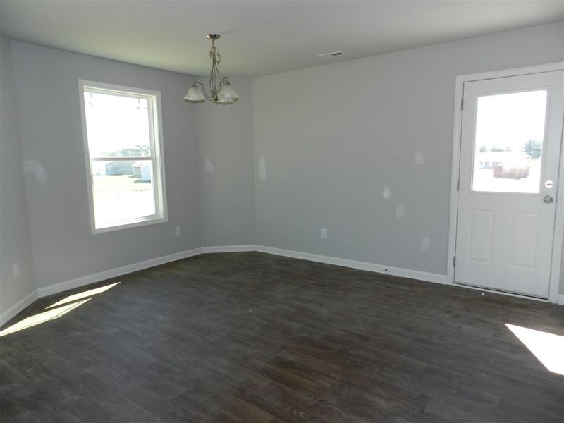18 Marshfield Dr, Benson, NC 27504